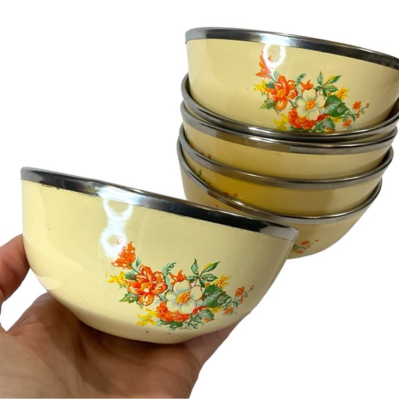 Vintage Other - Vintage Kitchenmate MCM cream & orange floral enamel dessert bowls 4.5”